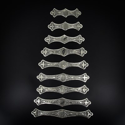 Нагрудники мельхиоровые ручной работы на женский костюм мастера Магомеда Идрисова (9 элементов) 4151